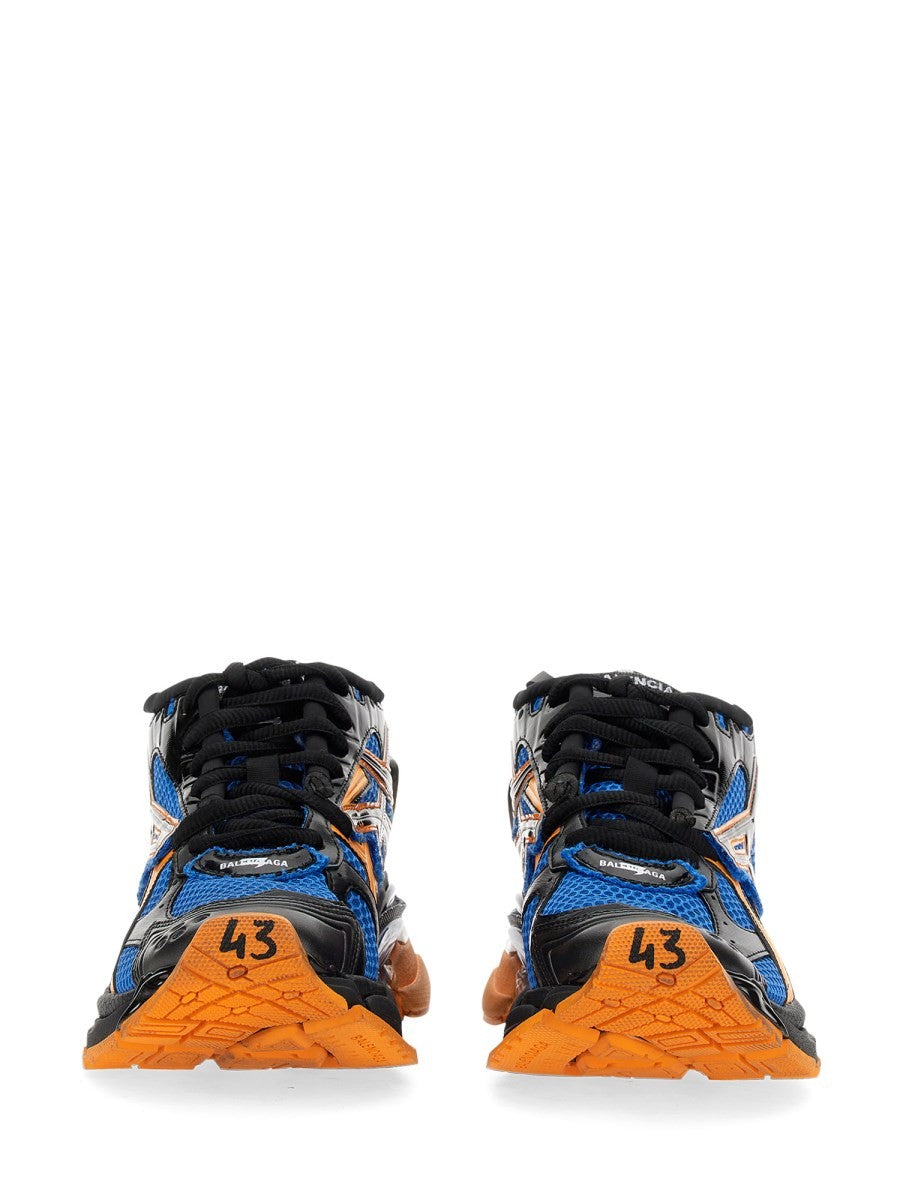 SNEAKER 