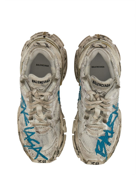 SNEAKER RUNNER