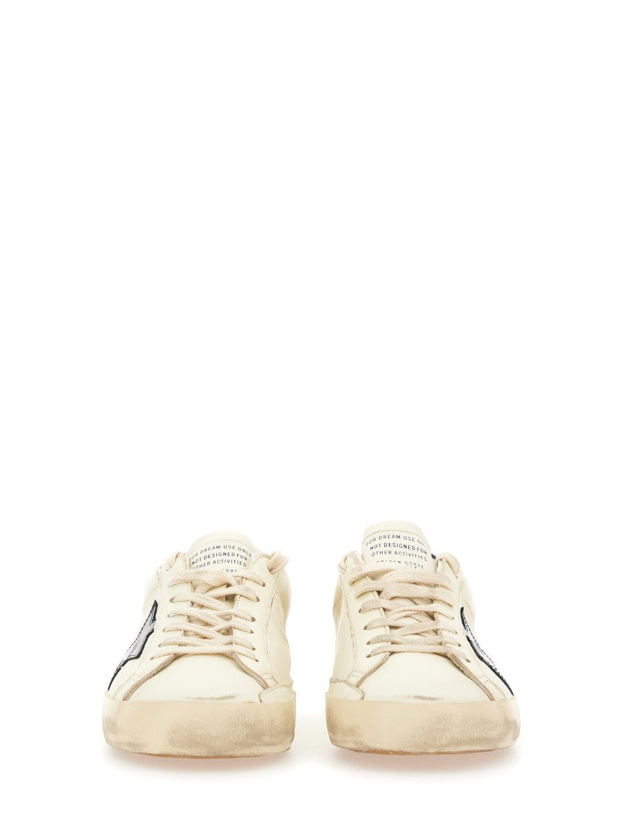 SNEAKER 