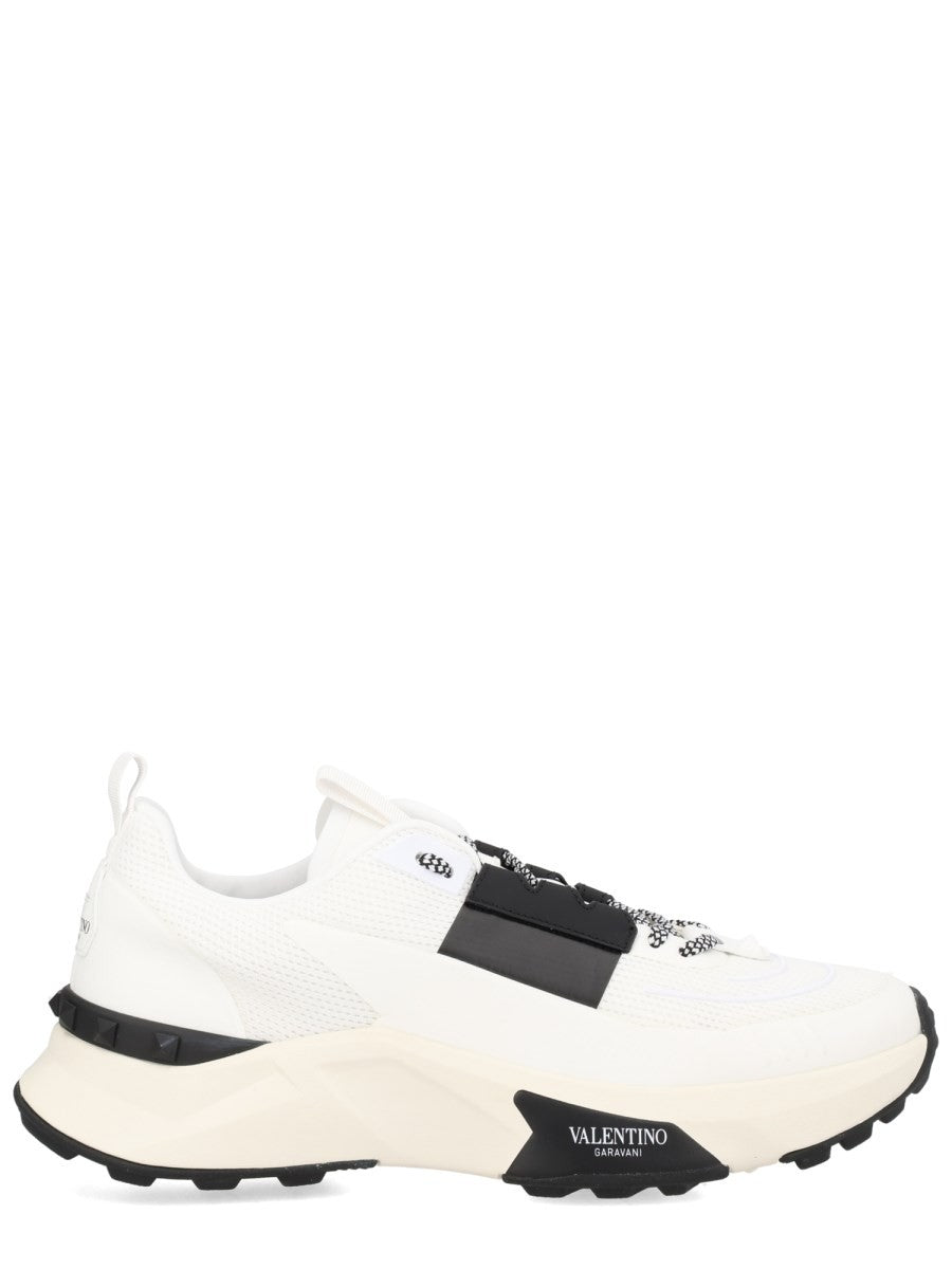 SNEAKER 