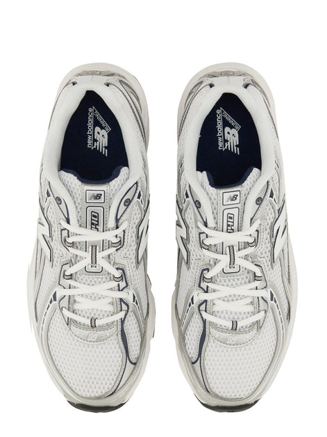 SNEAKER "U740"