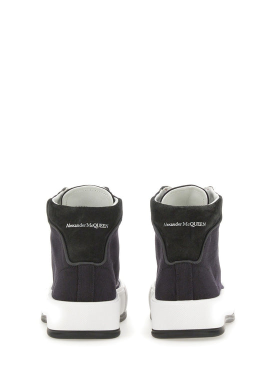 SNEAKER WITH LOGO
