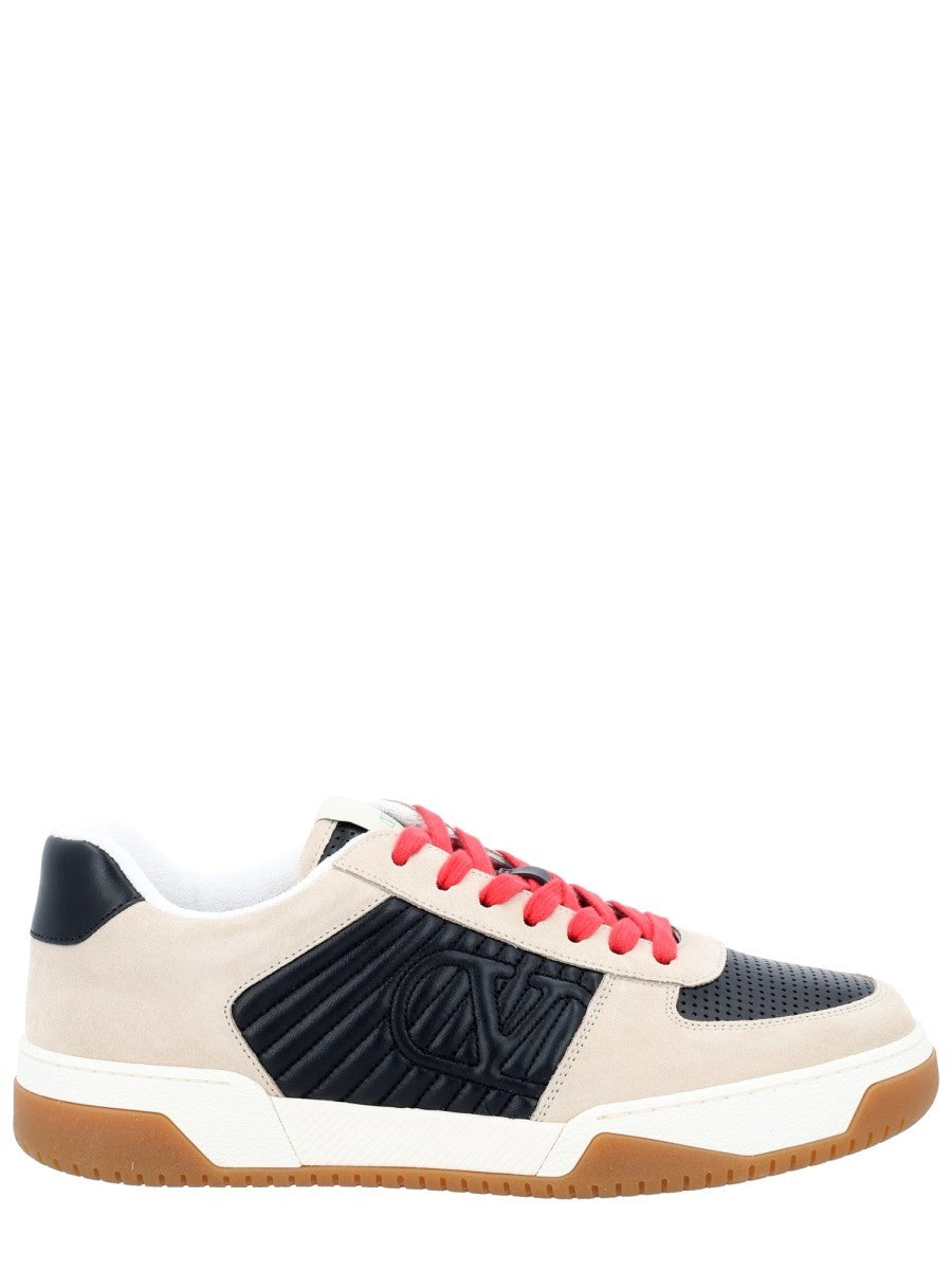 SNEAKER WITH LOGO