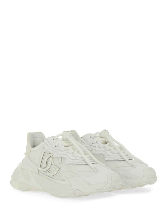 SNEAKER WITH LOGO
