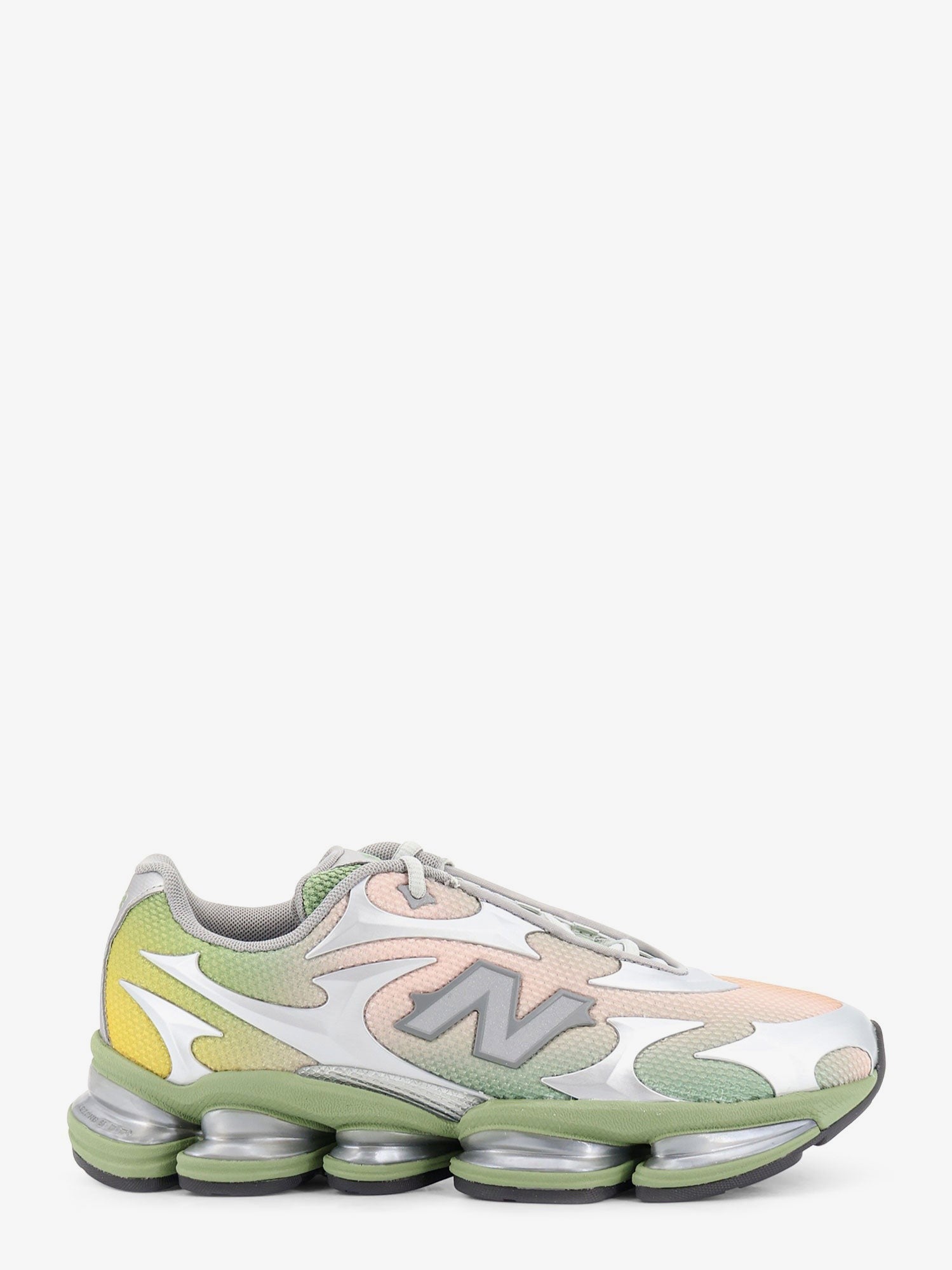 Technical fabric 20006 sneakers with lateral logo