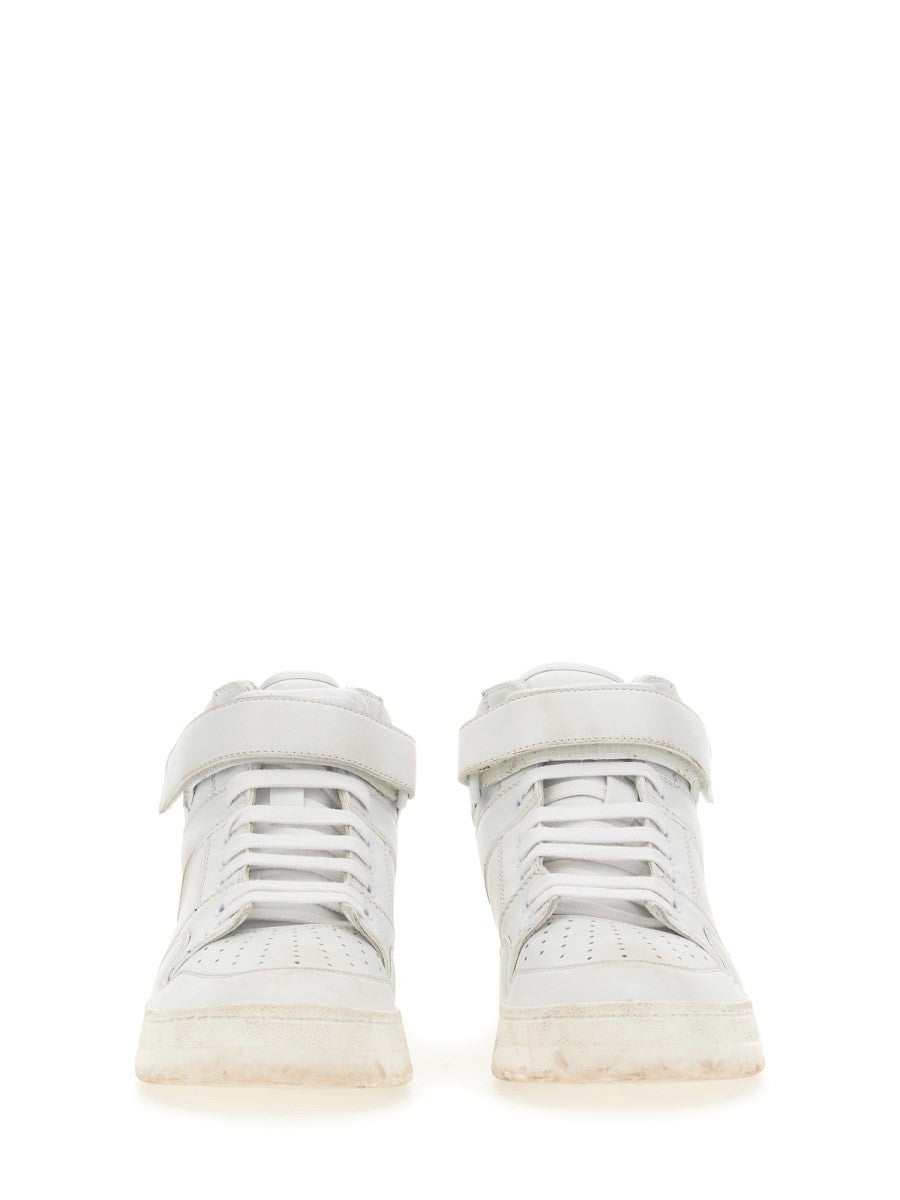 SNEAKERS LAX
