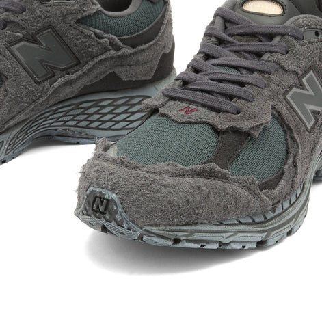 New Balance Sneakers M2002RDB