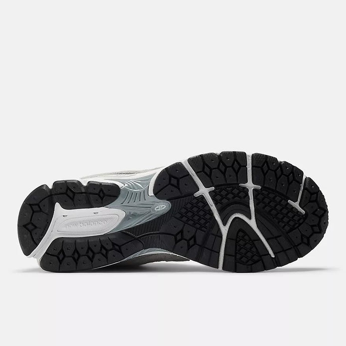 Sneakers M2002RDC