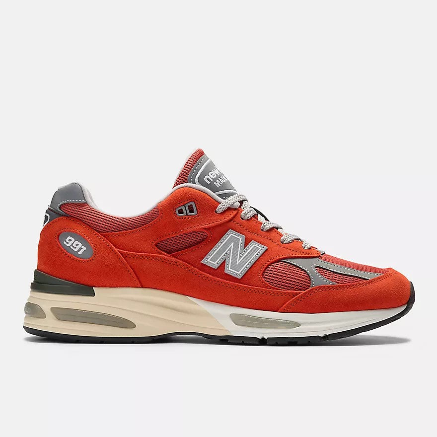 New Balance Sneakers U991VO2