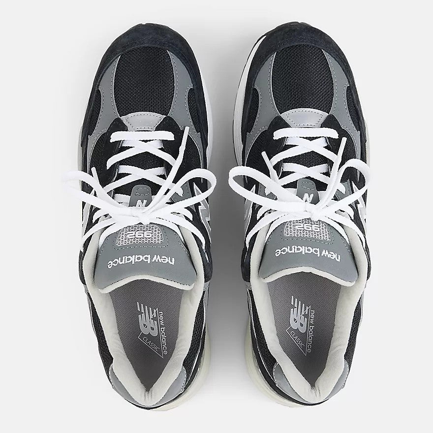 New Balance Sneakers U992BK