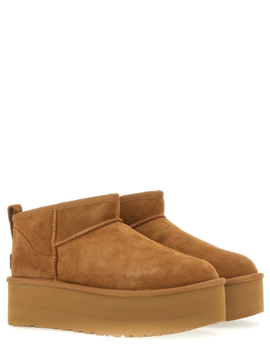 Ugg STIVALETTO "CLASSIC ULTRA MINI PLATFORM"
