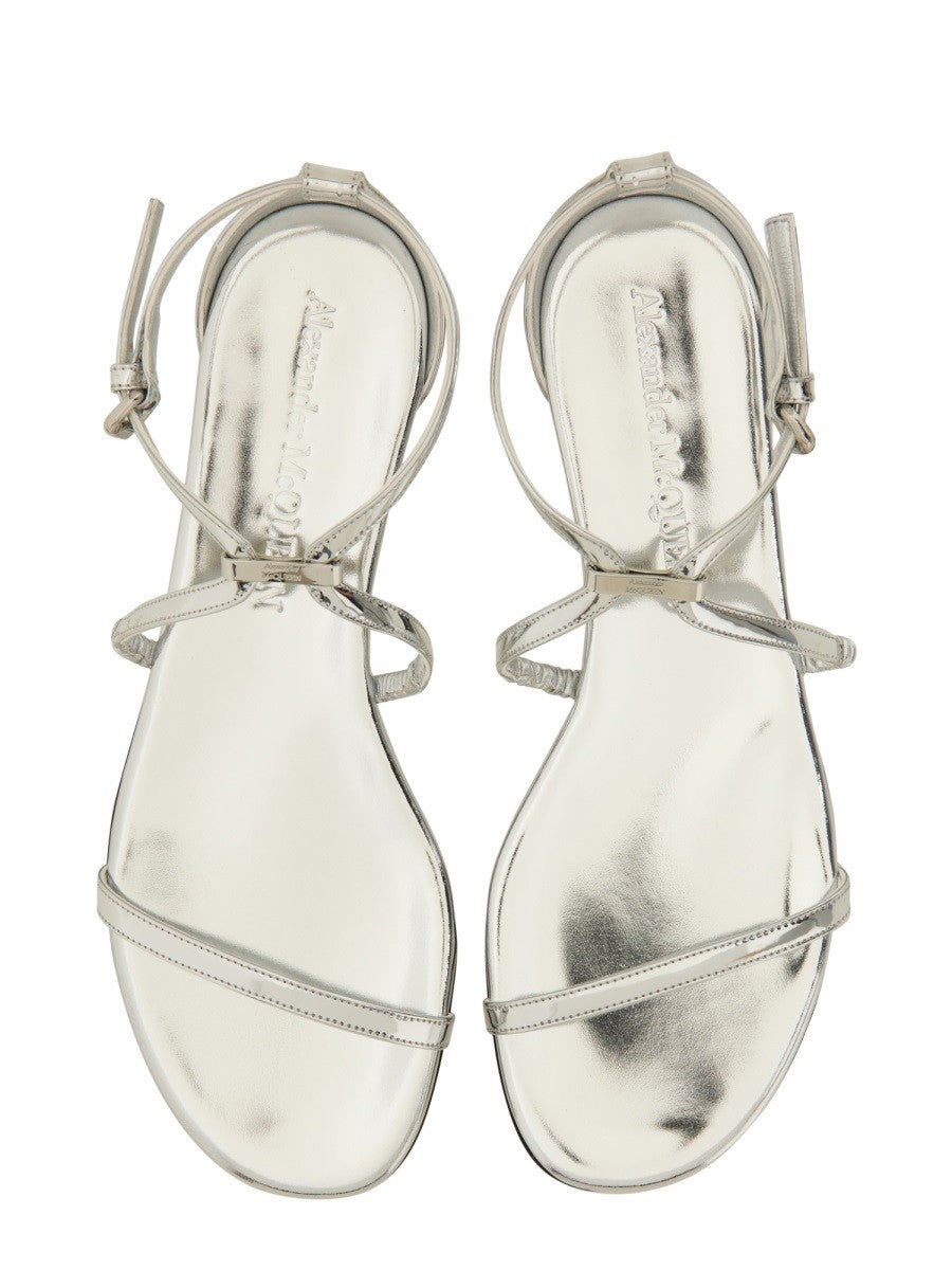 STRAPPY SANDAL