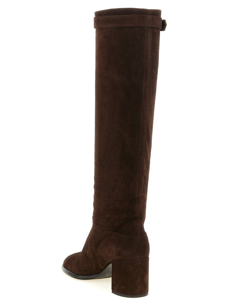Suede boots
