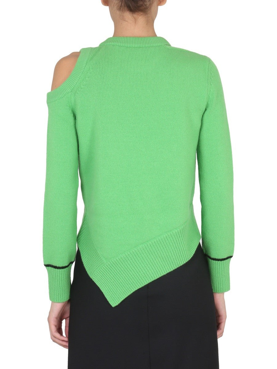 SWEATER WITH BARE SHOULDERS