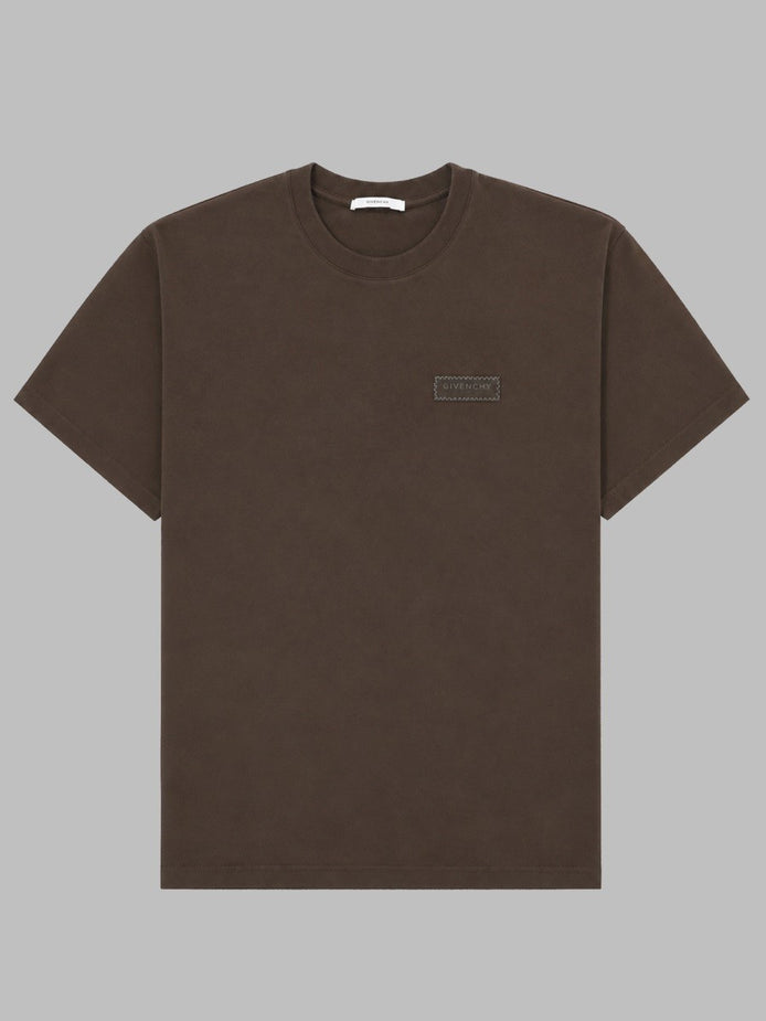 T-SHIRT CON LOGO