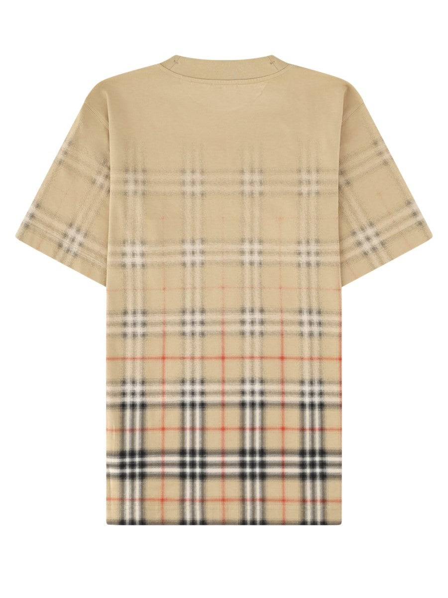 Burberry t-shirt con stampa check