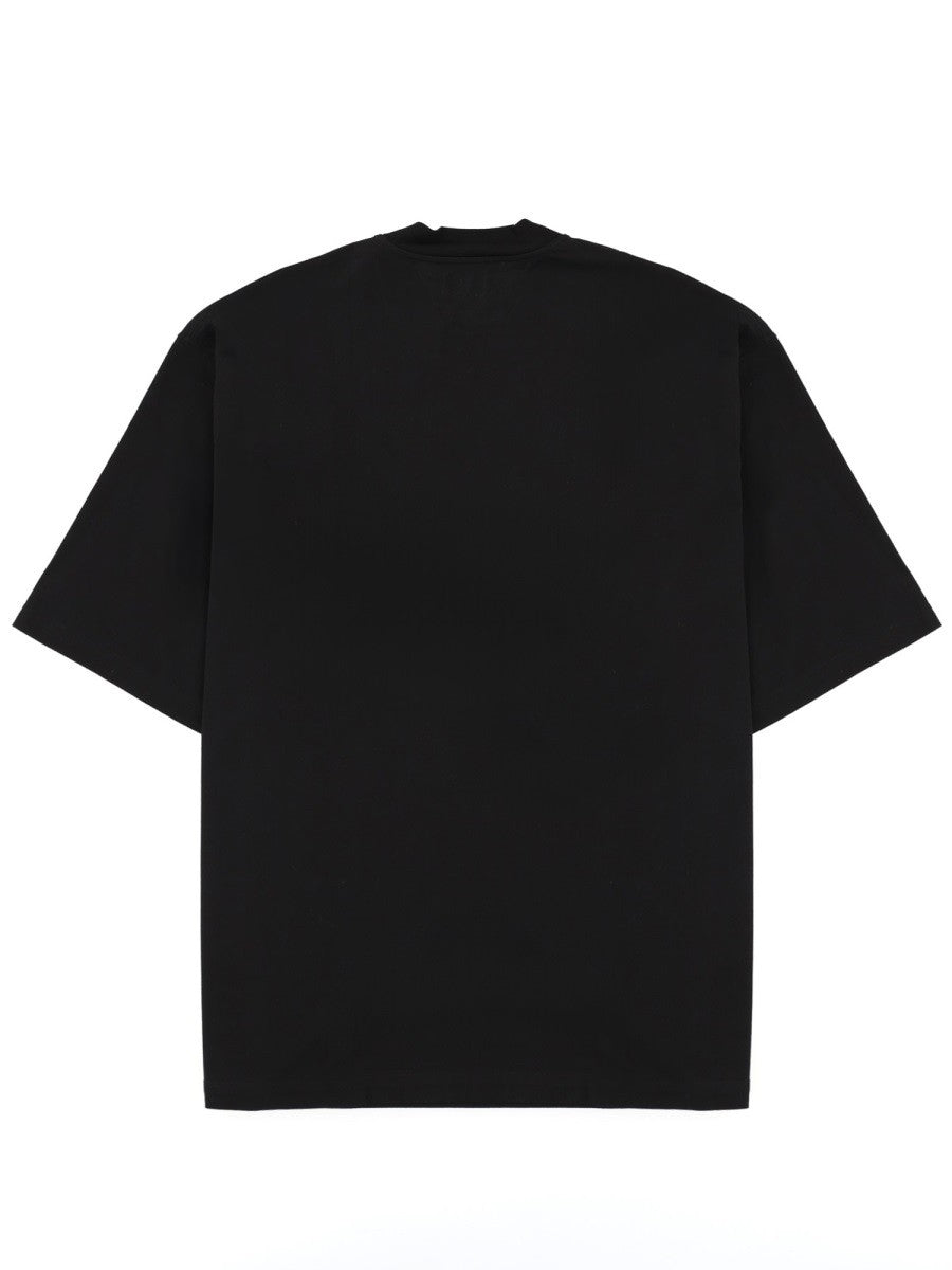 T-SHIRT CON STAMPA E LOGO