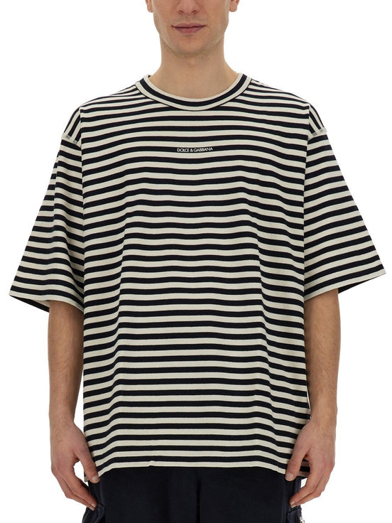 T-SHIRT WITH LOGO