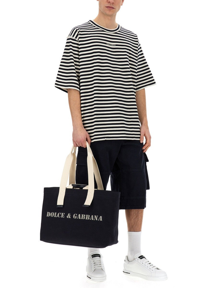 T-SHIRT WITH LOGO