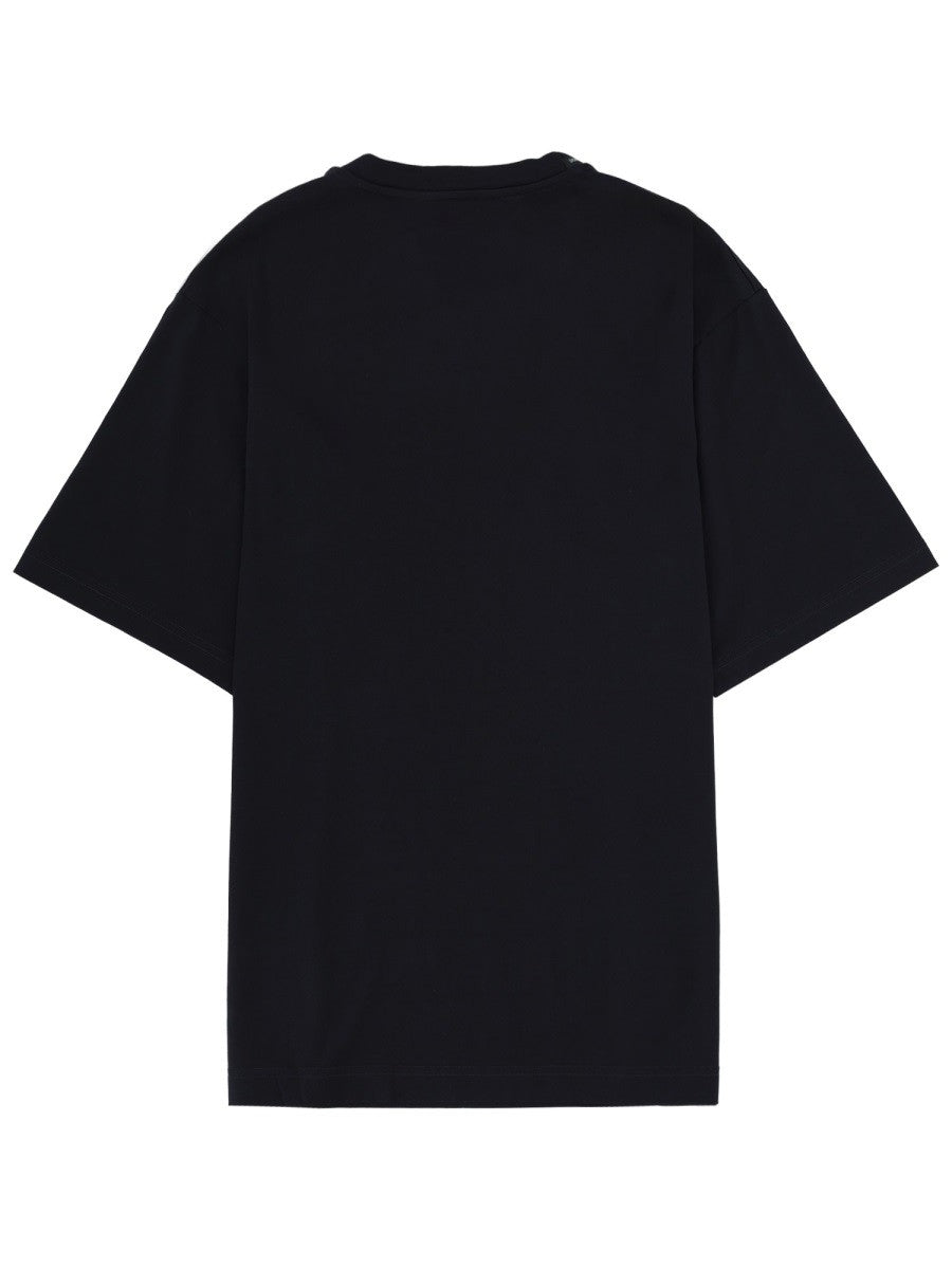T-SHIRT WITH LOGO
