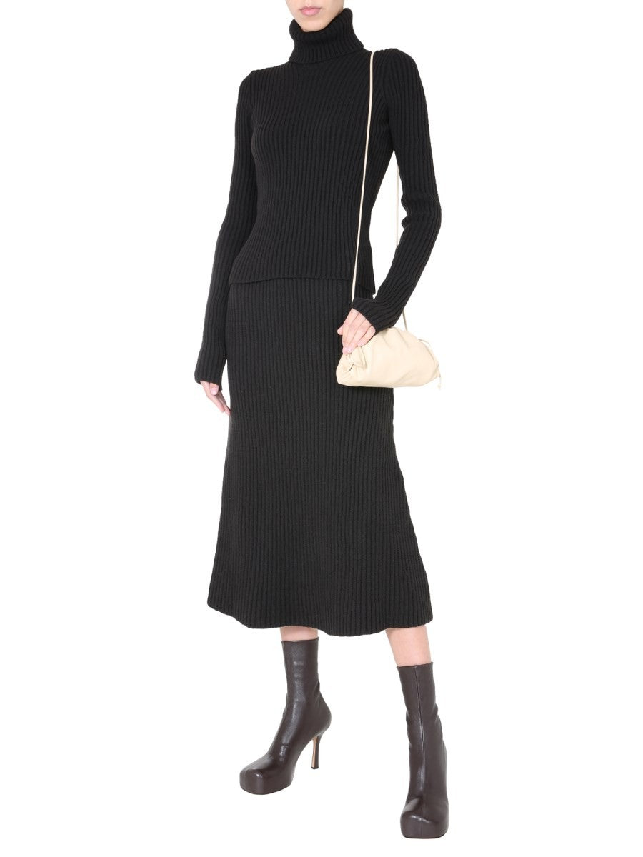 TURTLENECK SWEATER