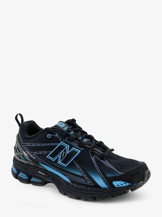 U1906 technical fabric sneakers with iconic side logo