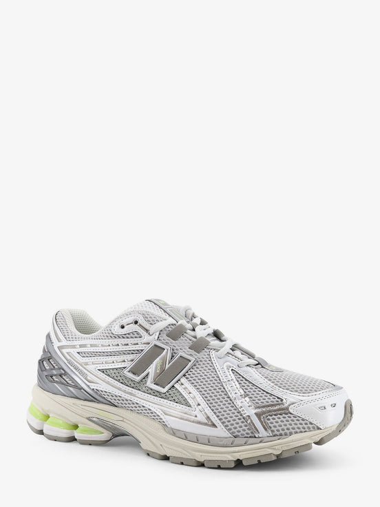U19063 mesh sneakers with logo on the side