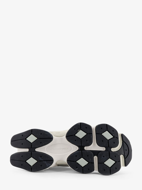 U90602 mesh and suede sneakers with embroidered logo