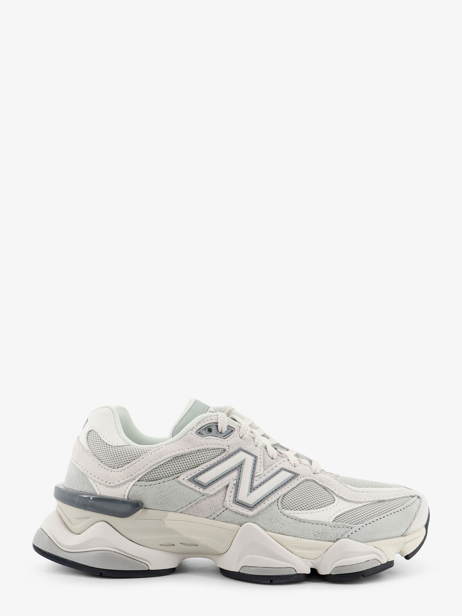 U90602 mesh and suede sneakers with embroidered logo