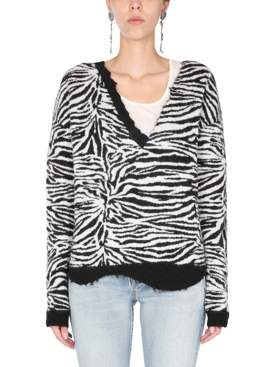 V-NECK SWEATER