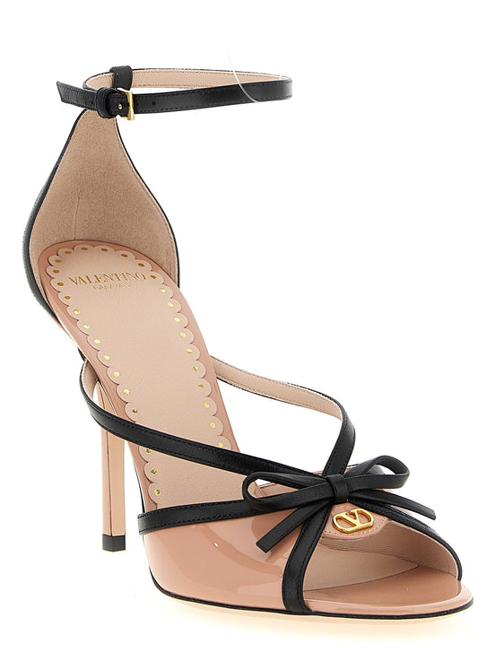Valentino Garavani 'Bepointy' sandals