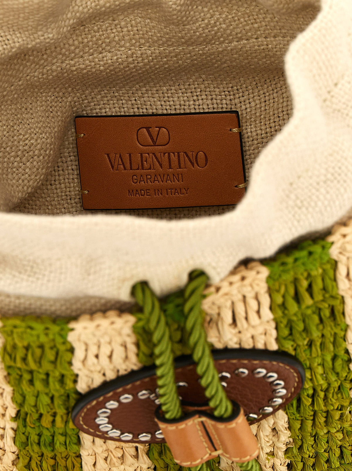 Valentino Garavani Valentino Garavani raffia small bucket bag