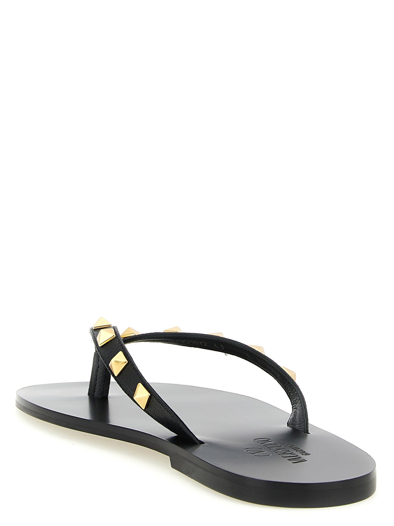 Valentino Garavani 'Thong Rockstud' sandals