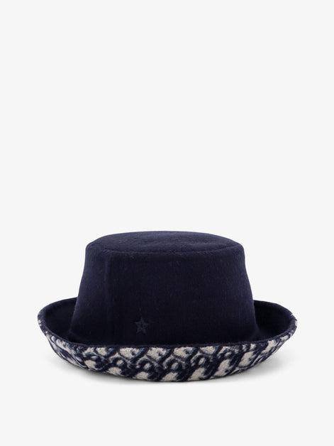 Virgin wool and silk cloche