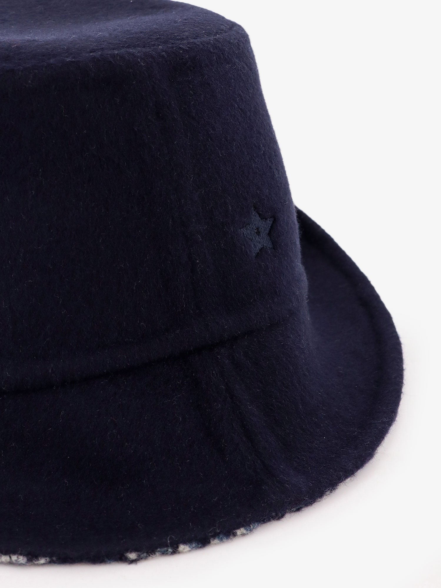 Virgin wool and silk cloche