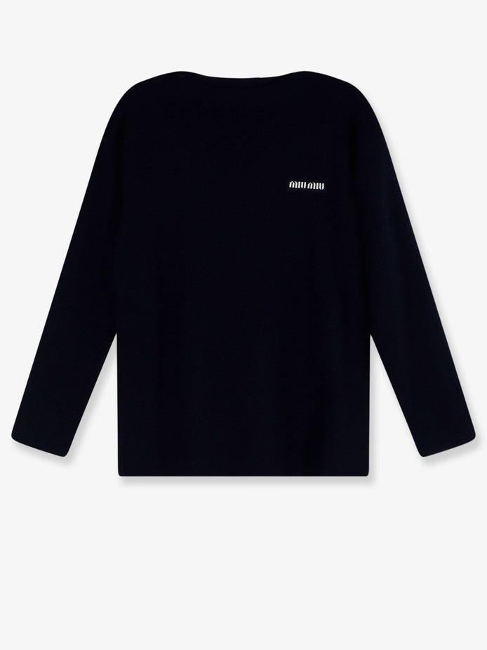 Boat neck sweater