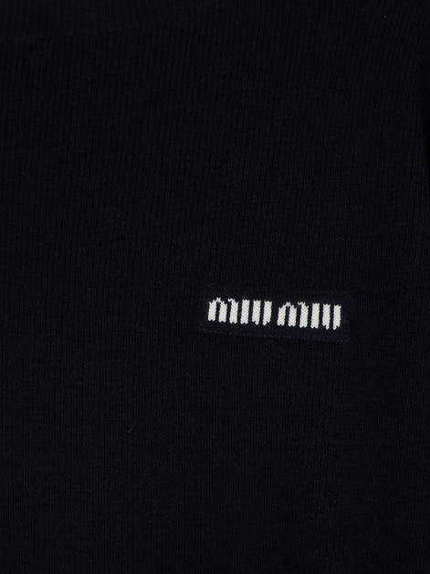 Boat neck sweater