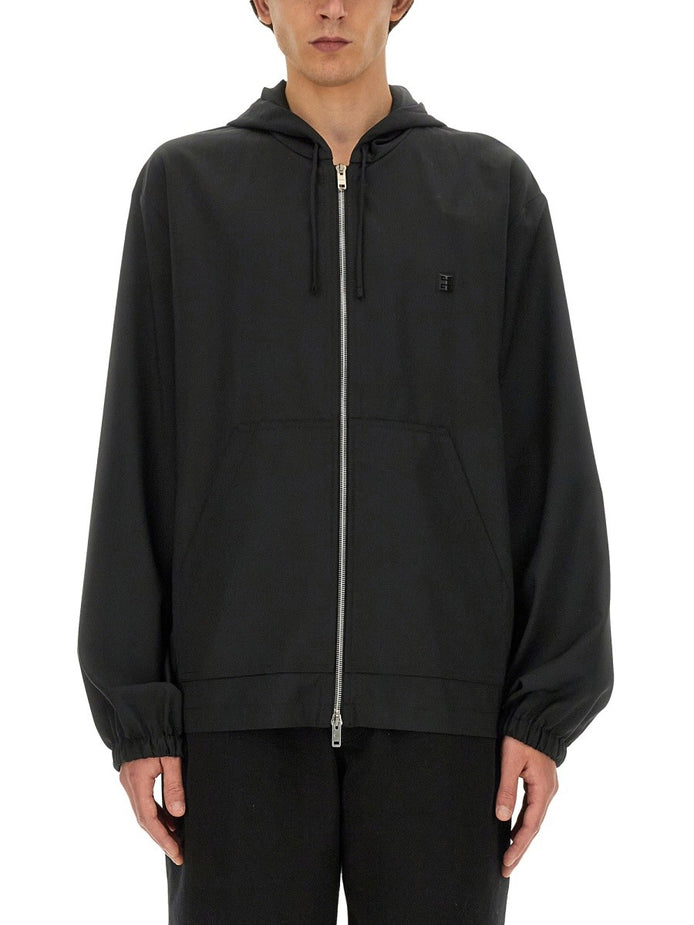 ZIP SWEATSHIRT.
